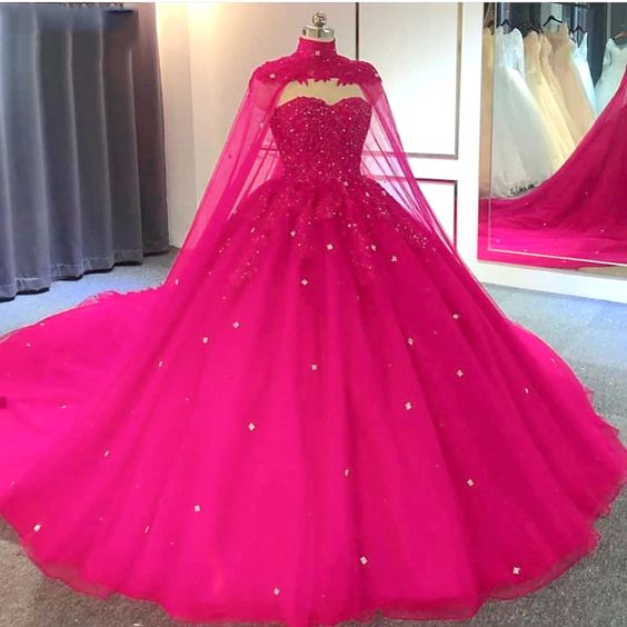 Vestido de quinceañera con capa desmontable en color rosa intenso para fiesta de 16 años