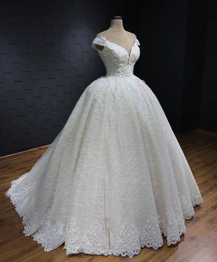 Vestido de novia princesa, vestido de baile, hombros descubiertos, encaje blanco, vestidos de novia de ensueño DH1228