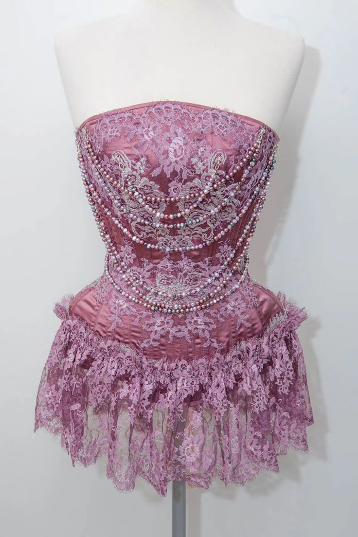Vestido corto de fiesta para 7.º grado, sin tirantes, de encaje rosa, sin mangas, estilo Hoco Outfits DH1401