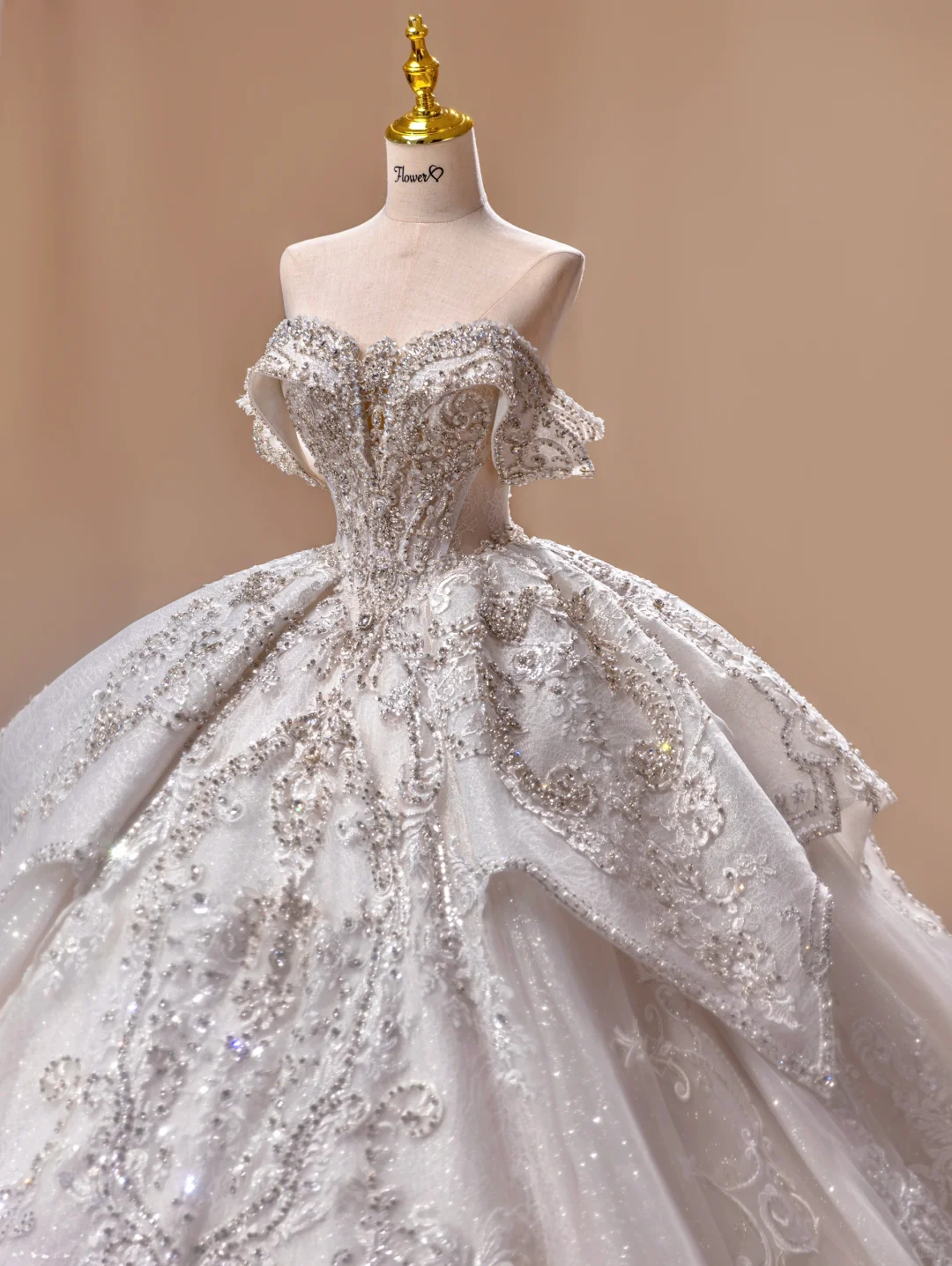 Vestido de novia estilo princesa, con hombros descubiertos y lentejuelas, manga corta, DH2787