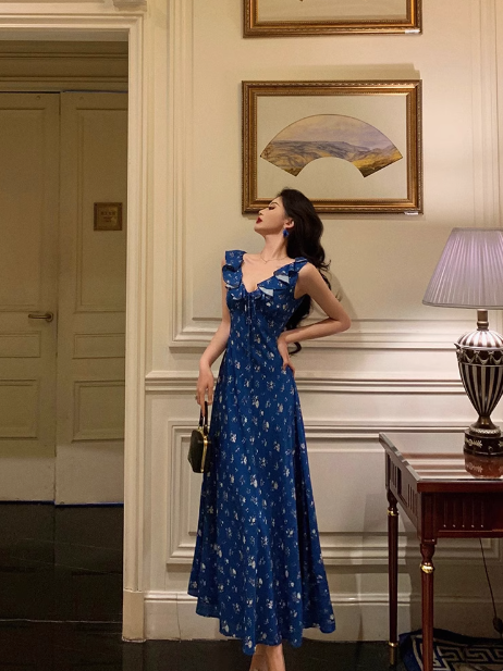 Vestido elegante de gasa azul, sin mangas, con escote en V y corte A para fiesta de 18 cumpleaños, atuendos de cumpleaños, ideas para vestidos de cumpleaños para mujeres DP557