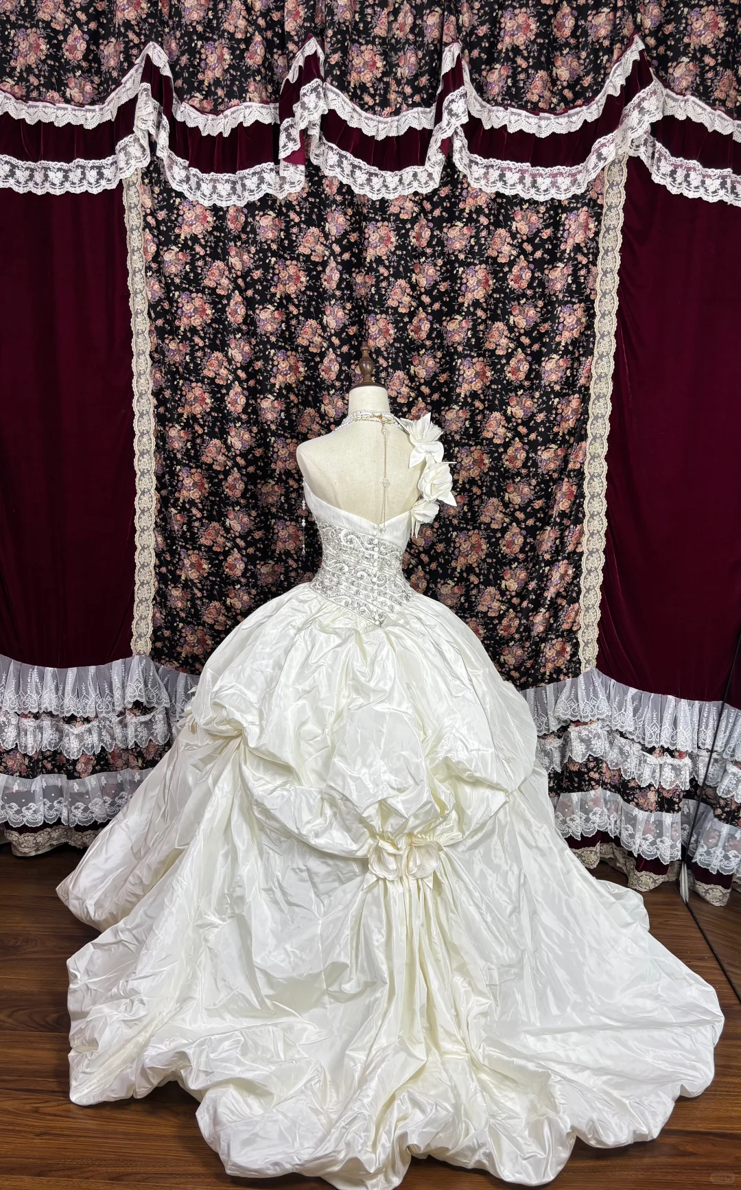 Vestido de noche estilo quinceañera vintage de satén marfil con cuentas y un solo hombro, corte A, para fiesta de graduación, TP4262