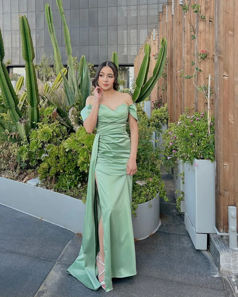 Vestido largo de fiesta de sirena con hombros descubiertos para graduación