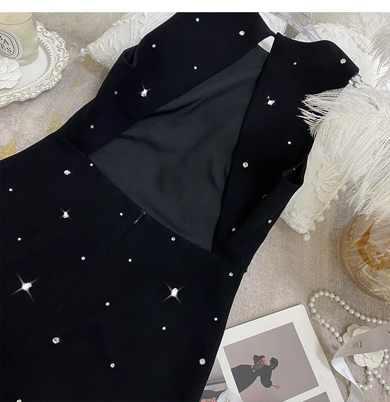Elegant Black Beading Backless Design A-line Sleeveless Homecoming Dress TP3773