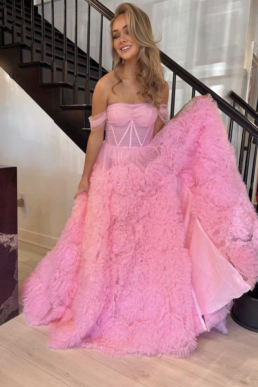 Vestido de fiesta azul claro sin tirantes, con volantes, corte A de tul y malla transparente
