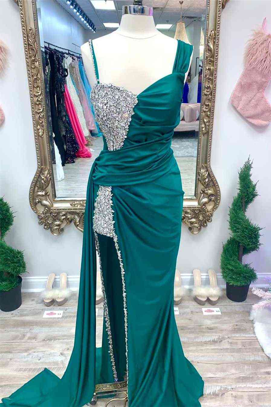 Elegante vestido de fiesta largo asimétrico con cuentas fucsia, vestidos de cena verdes