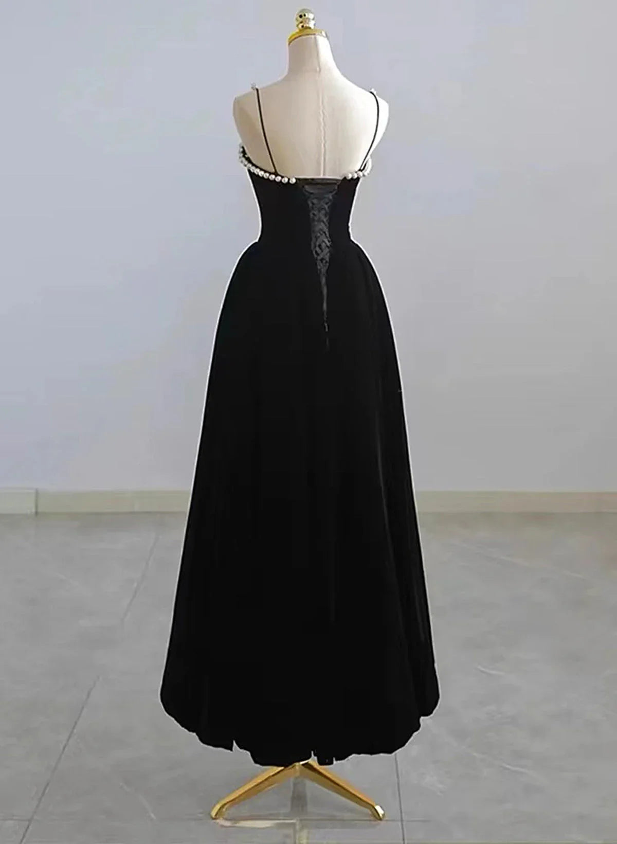 Vestido de fiesta de terciopelo negro con tirantes, largo hasta la rodilla, vestido de fiesta de terciopelo negro TP1053