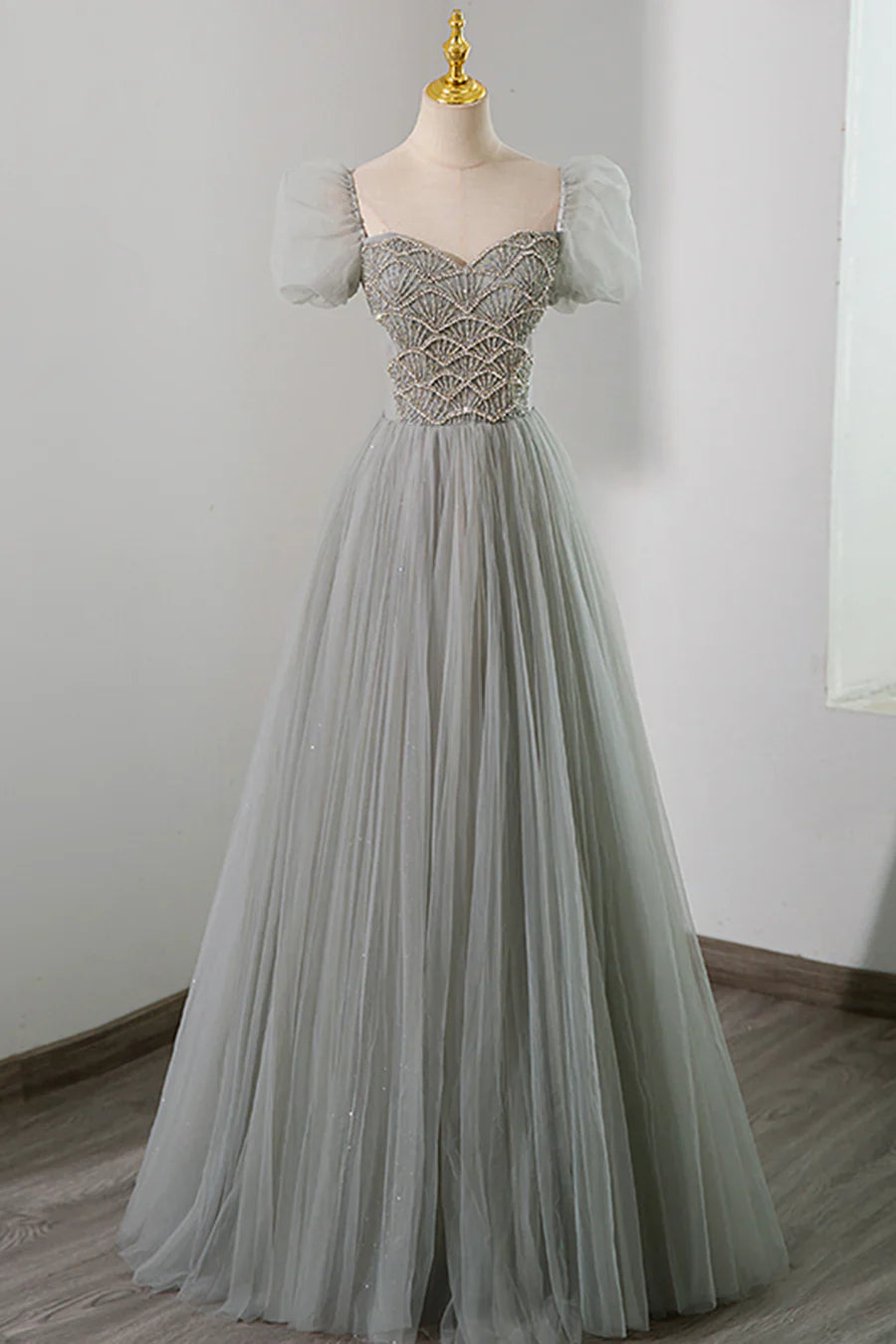 Vestido de fiesta largo de tul gris con cuentas, corte A, manga corta, TP459