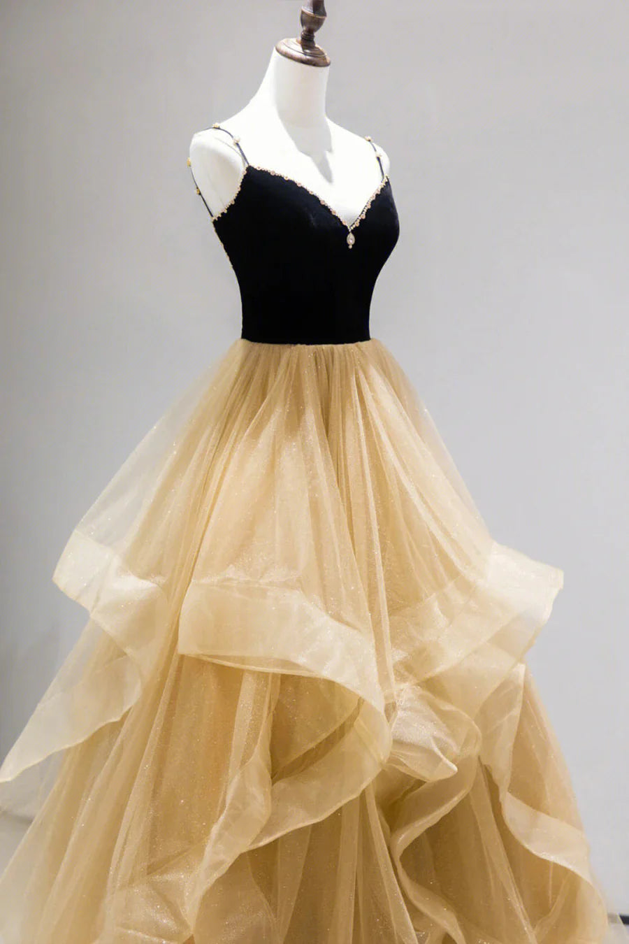 Black Straps V-Neck Layers Tulle Long Party Dresses, Glam Prom Dresses TP515