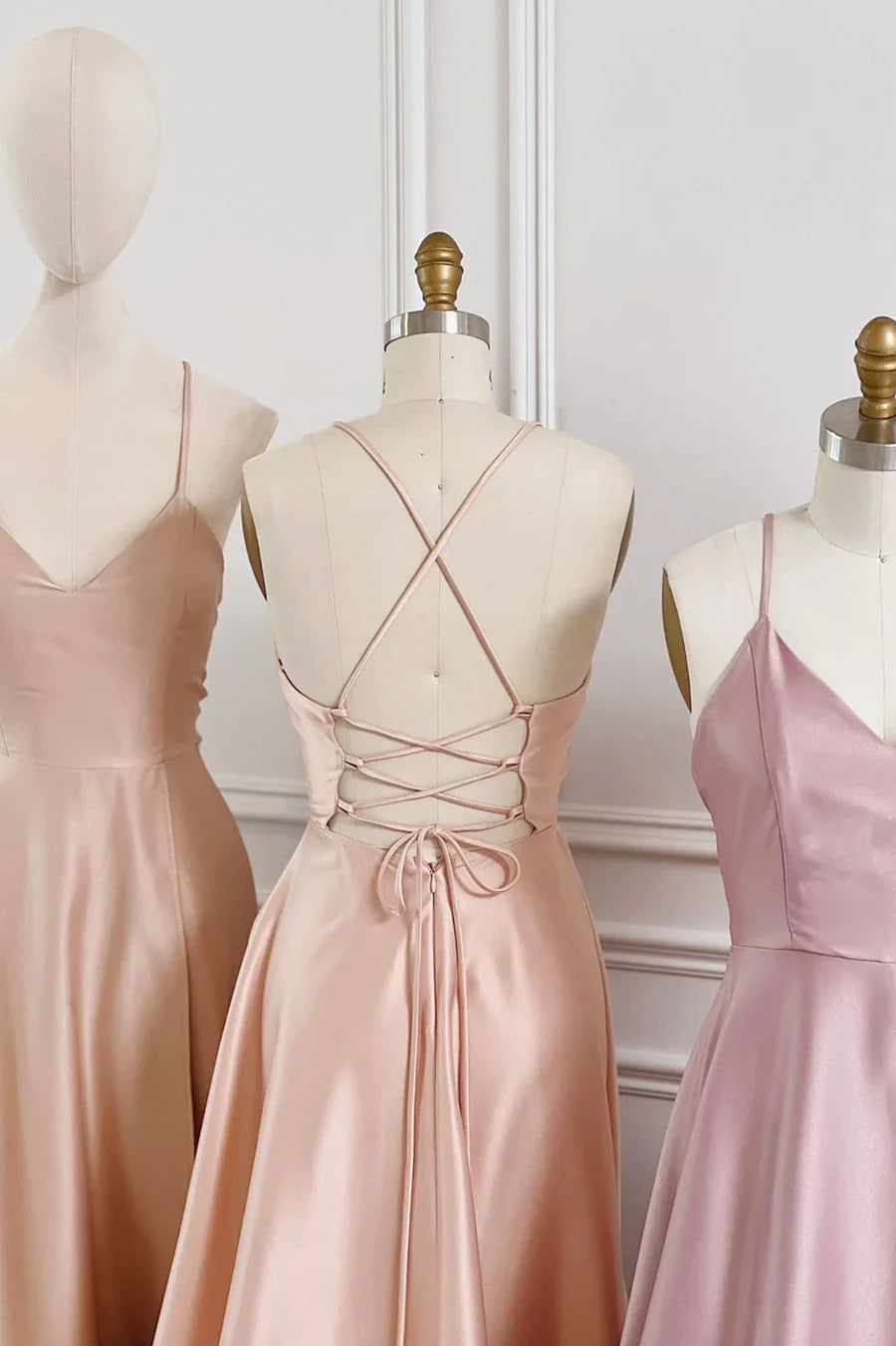 Vestido de fiesta largo de satén con escote en V, corte A y espalda descubierta, TP575