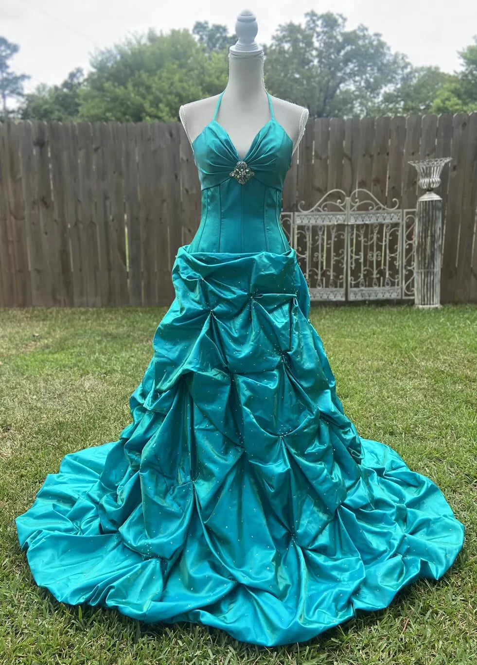 Green Gorgeous Vintage Strap Long Elegant Satin Pleated Ball Gown Evening Dress gh3311