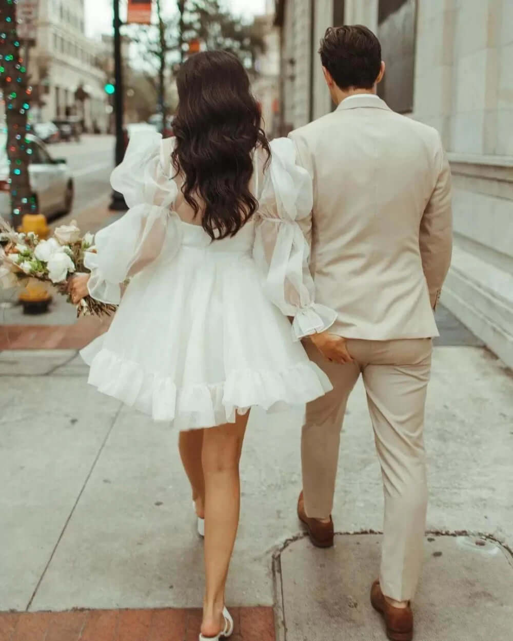 Vestidos de novia vintage cortos de playa con mangas largas y únicos