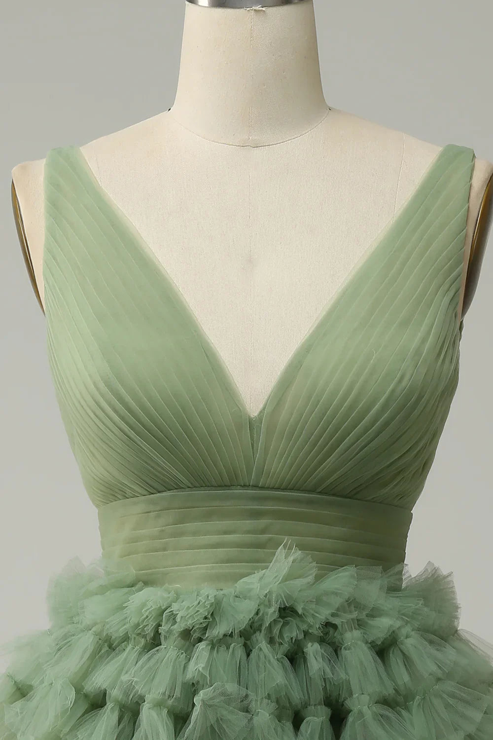 Charming Green Tulle V-neck Design A-line Tulle Homecoming Dress TP3643