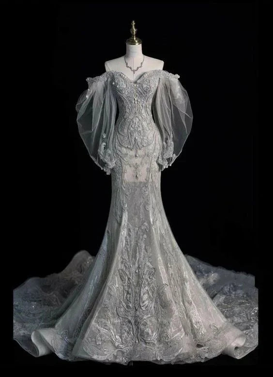 White solid gorgeous fashion elegant floral beaded applique delicate lace A-line long tulle floor length long tail evening gown ball gown wedding dress gh3696