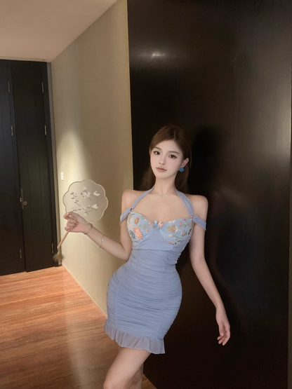 Fashion Light Blue Flower Embroidery Bodycon Design A-line Halter Homecoming Dress TP3710