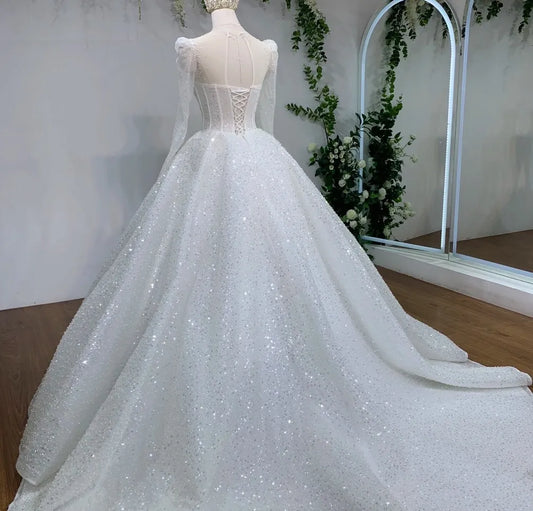 Luxury Ball Gown Wedding Dresses Custom 2025 Arabic Dubai Pearls Illusion Long Sleeves Bridal Gowns Wedding Dress     cg26026