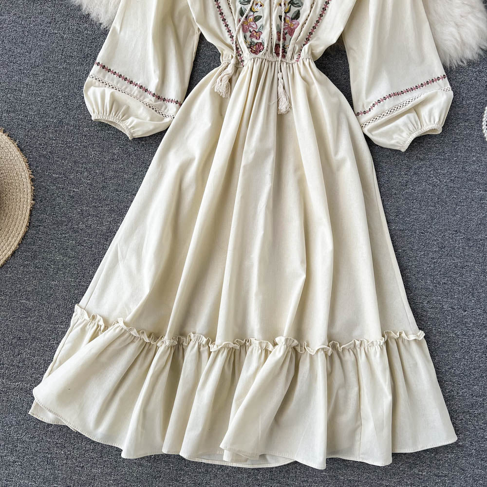 Simple A Line Embroidery Long Sleeve Dress  10764