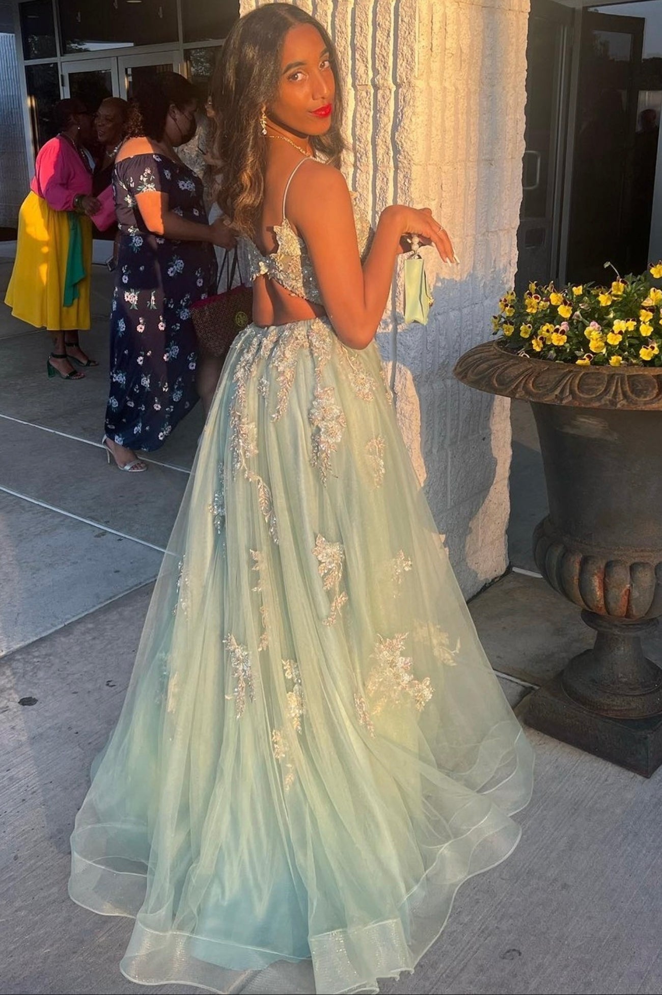 Vestido de fiesta largo de encaje con escote en V verde claro, vestido de fiesta de corte A con abertura
