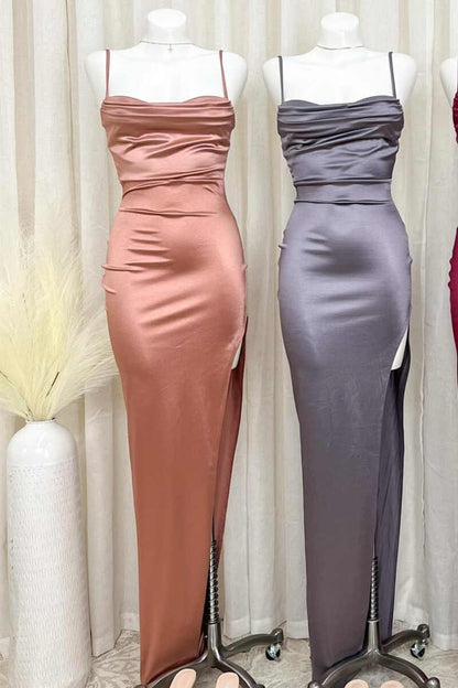 Vestido formal largo de satén azul rey con cuello vuelto y abertura