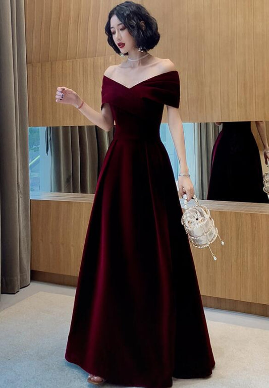 Hermoso vestido de dama de honor de terciopelo rojo oscuro con hombros descubiertos, vestidos de fiesta largos de corte A