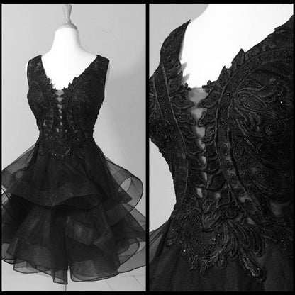 Elegantes vestidos de fiesta cortos con apliques de encaje y volantes de organza