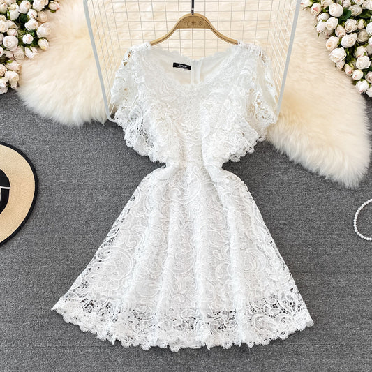 V-neck waistband shows thin, flying sleeve A-line lace dress  11200
