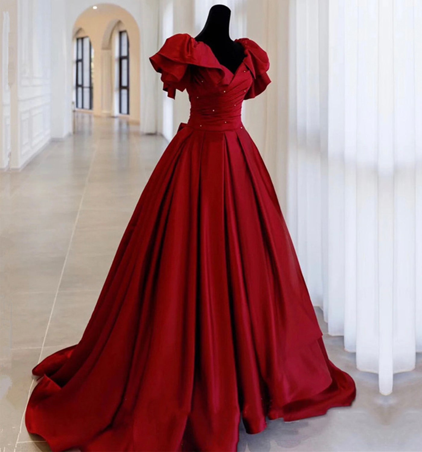 Burgundy Vintage Fashion Exquisite Beading A-Line Long Satin Ball Gown Evening Dress 8720