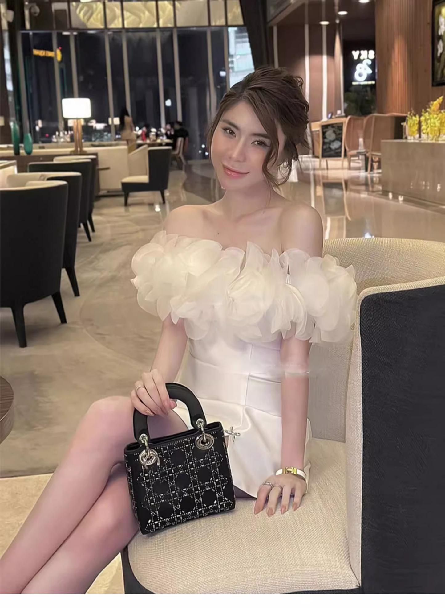 Elegant White Off-the-shoulder Beading Design A-line Party Dress Homecoming Dress TP3850