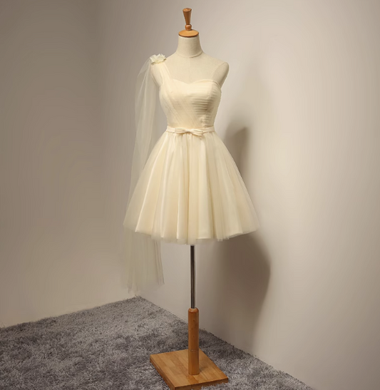 Vestido de fiesta corto de tul con escote en forma de corazón y corte en A color champán, vestido de dama de honor color champán ED0971