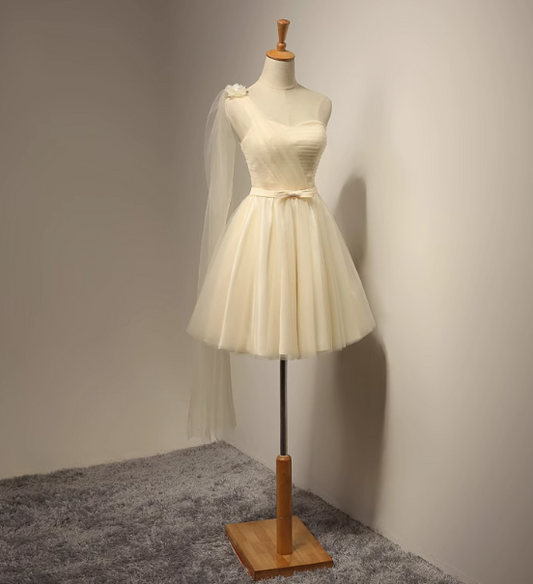 Vestido de fiesta corto de tul con escote en forma de corazón y corte en A color champán, vestido de dama de honor color champán ED0971