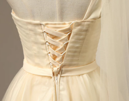 Vestido de fiesta corto de tul con escote en forma de corazón y corte en A color champán, vestido de dama de honor color champán ED0971