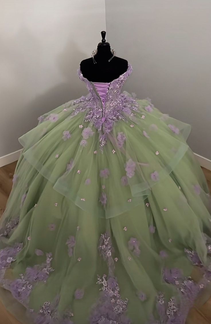 A Line Quinceanera Dress Lace Appliques Sweet 16 15 Ball Gown   cg25905