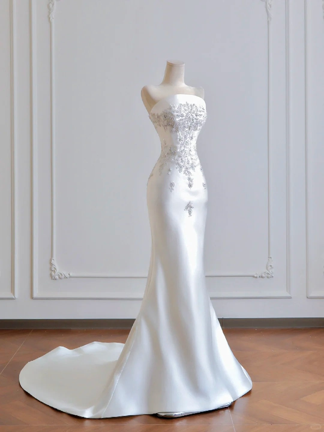 shopuniqlos--White exquisite beaded long satin prom wedding dress gh5483
