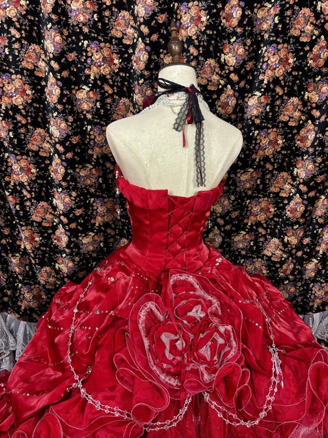 Vestido de noche vintage rojo con escote en forma de corazón, lentejuelas, sin tirantes, corte A, con flores 3D, TP3786