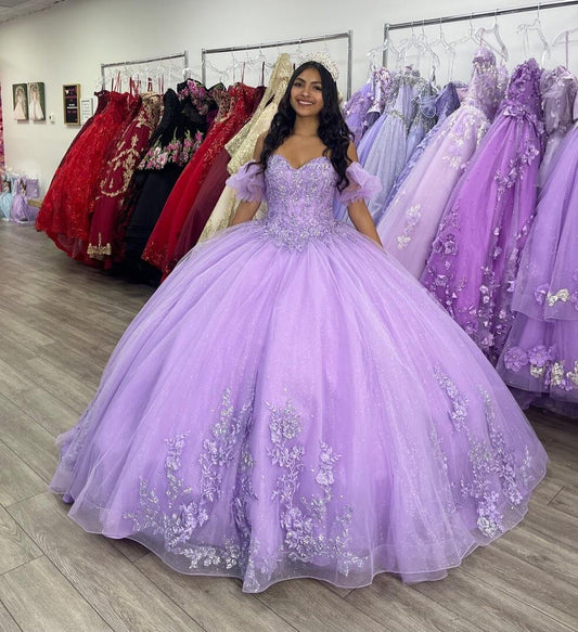 Vestido de quinceañera princesa lavanda brillante, vestido de baile, manga corta, apliques de encaje, corsé, dulces 15
