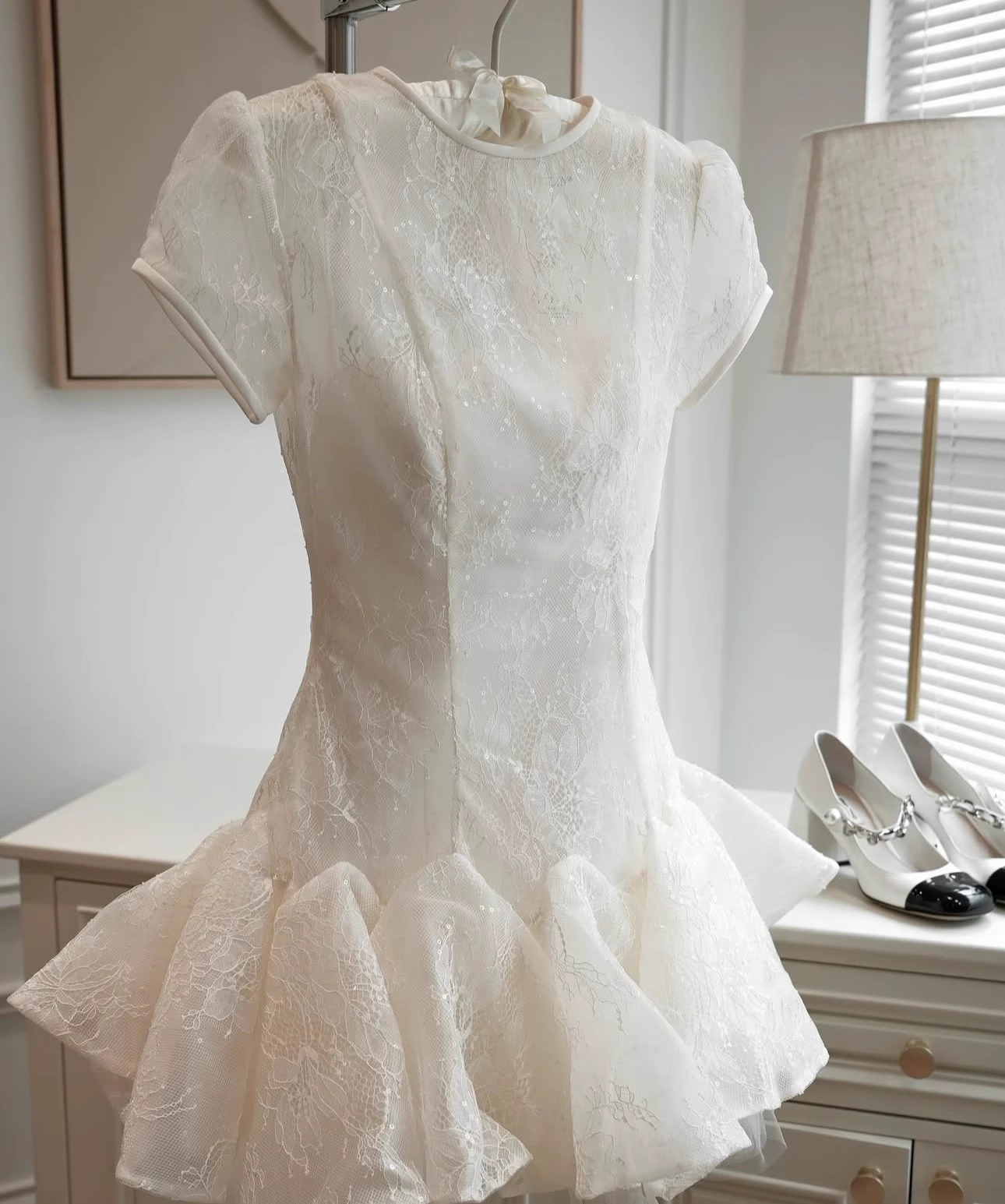 White Applique Design A-line Lace Short-sleeved  Party Dress Homecoming Dresses TP3939