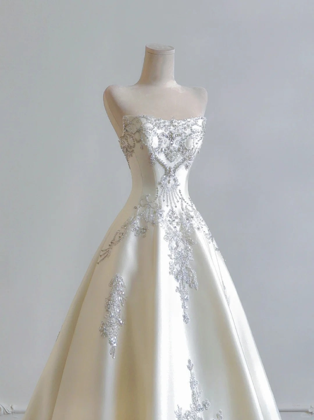 shopuniqlos--White exquisite beaded long satin prom wedding dress gh5482