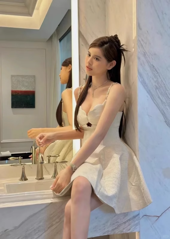 Fashion Beige Pearl Design A-line Spaghetti Strap Party Dress Homecoming Dress TP3834