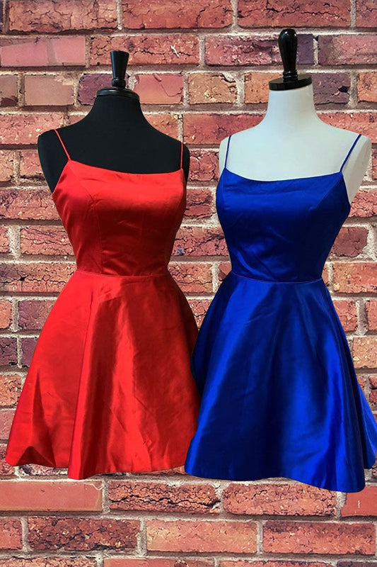 Vestido corto de fiesta azul rey con tirantes y bolsillos