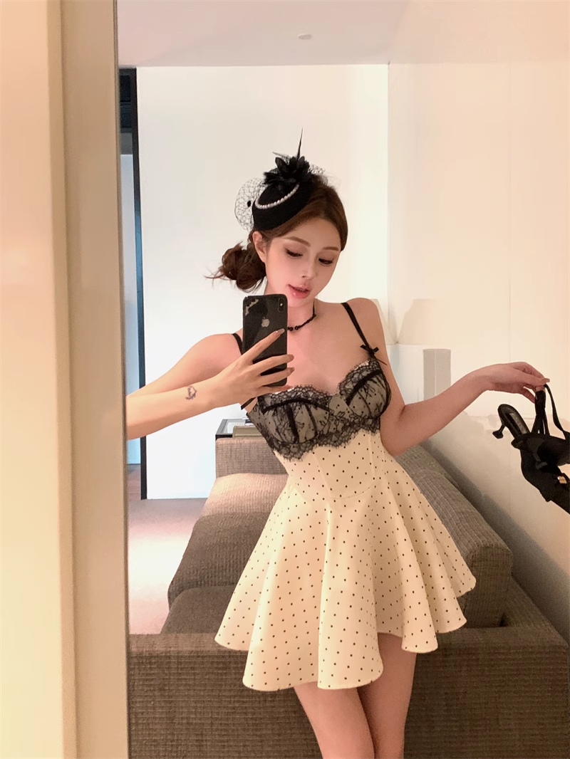 Fashion Lace Dot-patterned Design A-line Spaghetti Strap Homecoming Dress TP3700