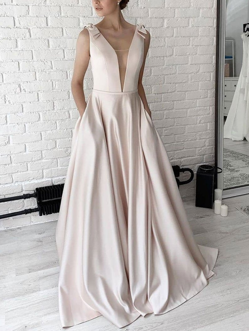 Vestido de fiesta largo de satén color albaricoque con escote en V sencillo, vestido de dama de honor