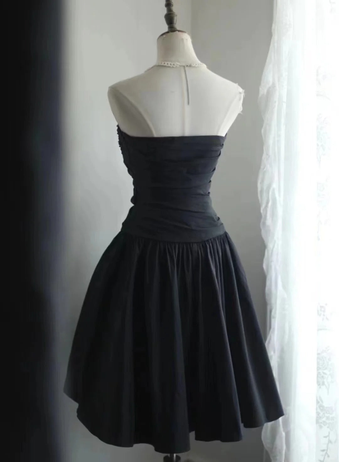 Vintage Black Sweetheart Beading Design A-line Strapless Party Dresses Homecoming Dresses, TP3802