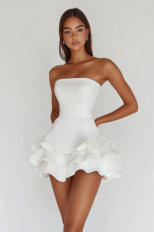 Vestido de fiesta blanco encantador con diseño irregular de volantes, corte A y sin tirantes TP3629