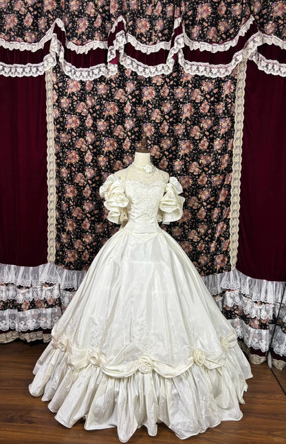 Vestidos de quinceañera de satén estilo retro beige con hombros descubiertos, corte A, para baile de noche TP3789