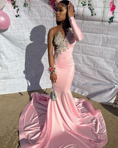 Vestido de fiesta largo rosa único con un hombro descubierto y manga larga estilo sirena