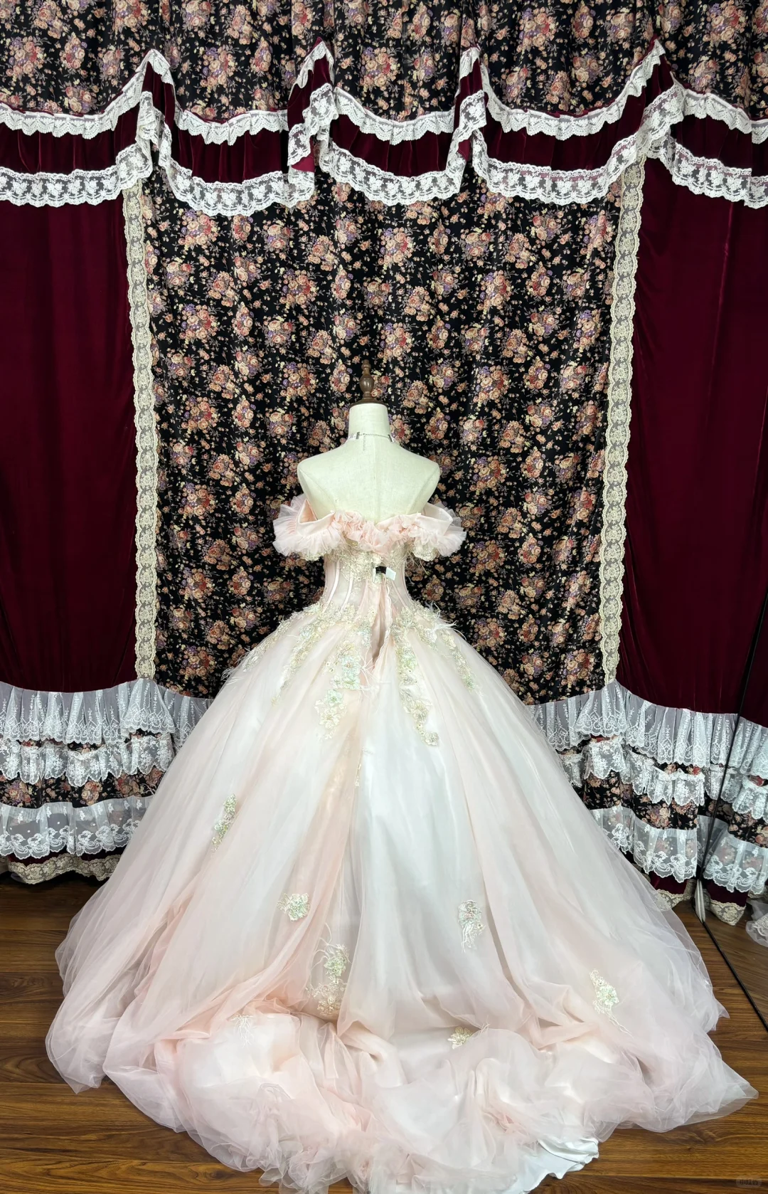 Vestido de noche vintage de quinceañera con escote corazón, hombros descubiertos, tul y cuentas, TP4266