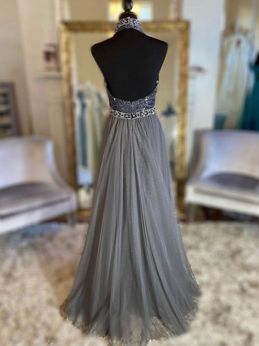 Vestido de fiesta largo de tul gris con escote en V y cuentas, vestido formal de tul gris