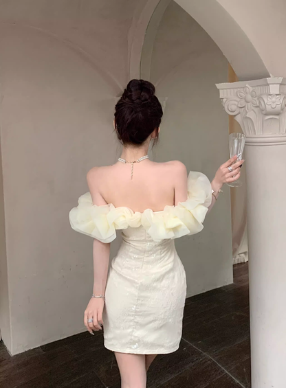 Fashion Light Yellow Sequin Off-the-shoulder Design A-line Strapless Homecoming Dress TP3709