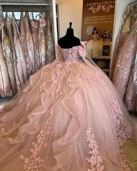 Hermoso vestido de quinceañera rosa con apliques de corazón, corte A, de tul hasta el suelo, para fiesta de graduación, cumpleaños, noche, baile, TP4547