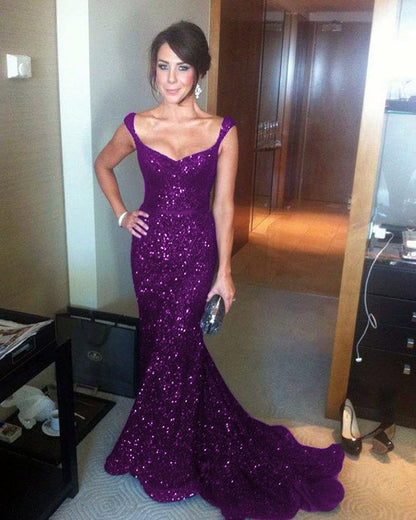 Vestido de fiesta de sirena con escote en V y lentejuelas y cola de corte